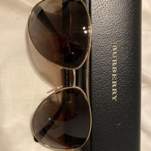Burberry Aviator sun glasses
